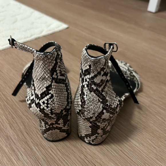 Black and White Snakeskin Heels - Picture 7 of 9